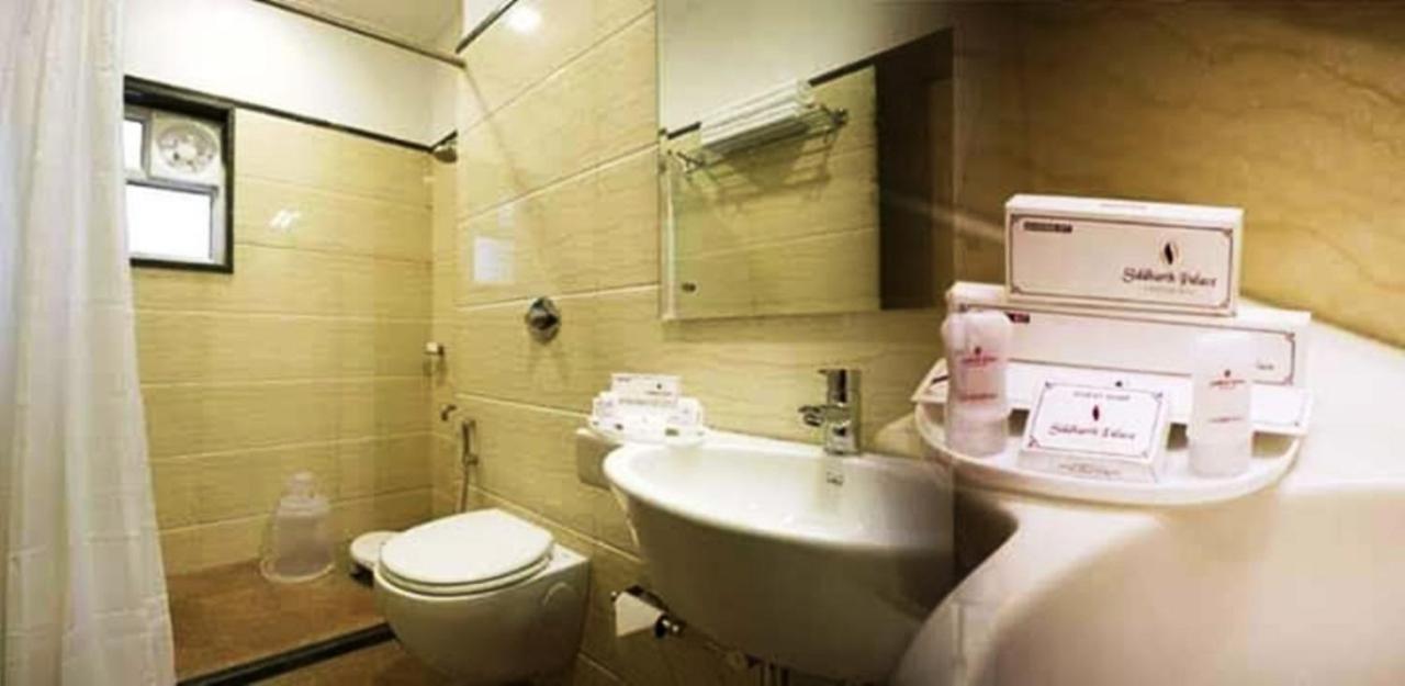 Hotel Siddharth Palace Jaipur Ngoại thất bức ảnh