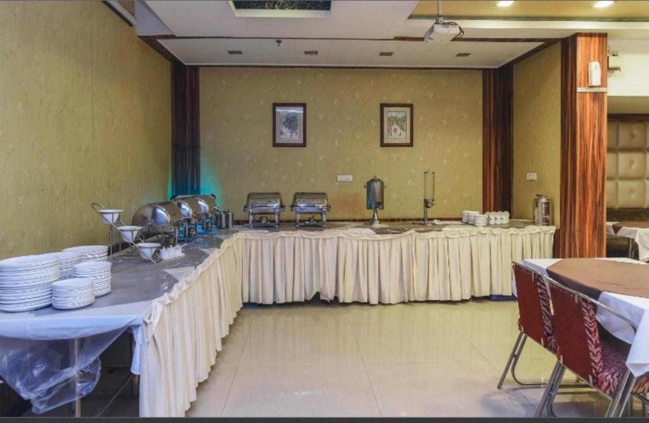 Hotel Siddharth Palace Jaipur Ngoại thất bức ảnh